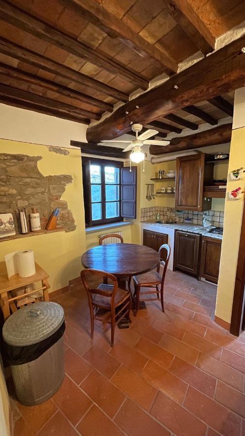 Castello Di Gaiche Apartman Collebaldo Kültér fotó